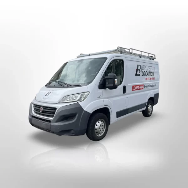 Utilitaire 11m3 à louer chez Brezet Location à Clermont-Ferrand